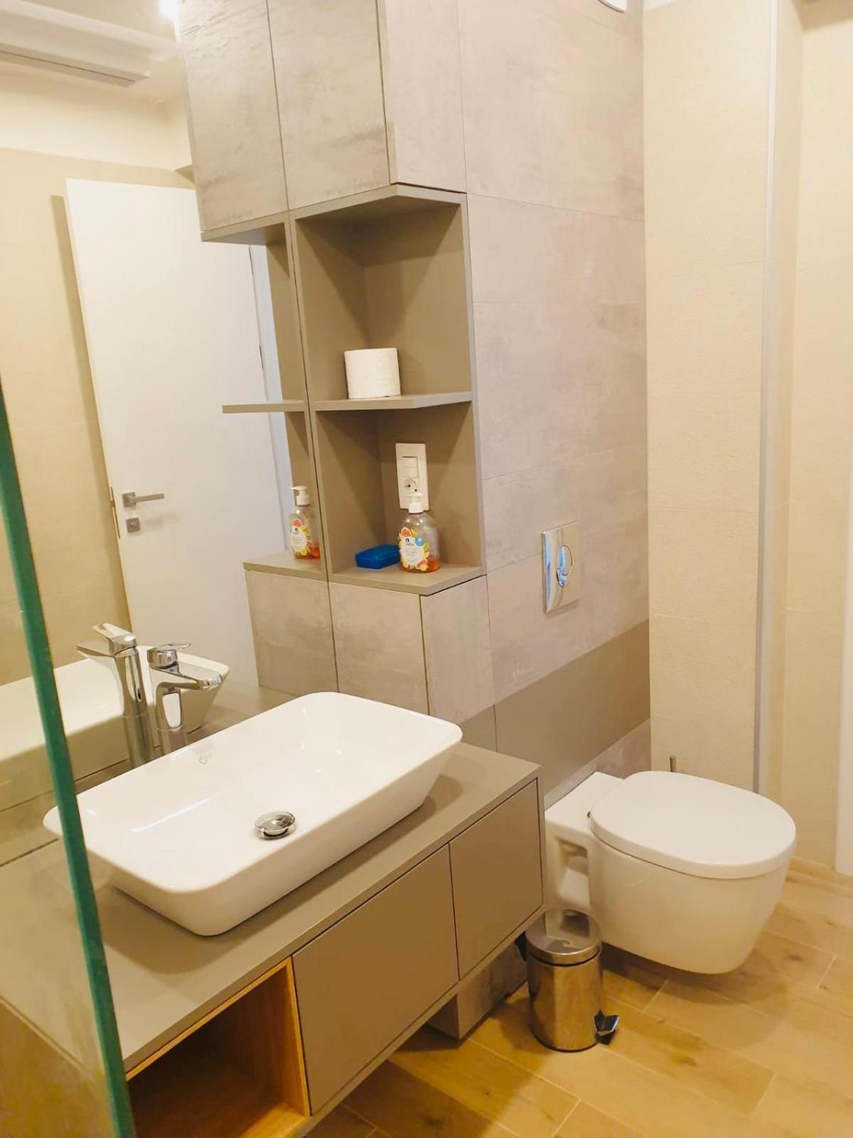Segovia Apartament 2 Apartment Brasov Exterior photo